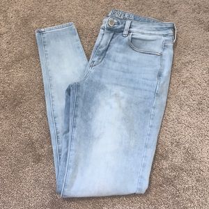 American Eagle Light Wash Neutral Casual Basic Hi-Rise Jeggings